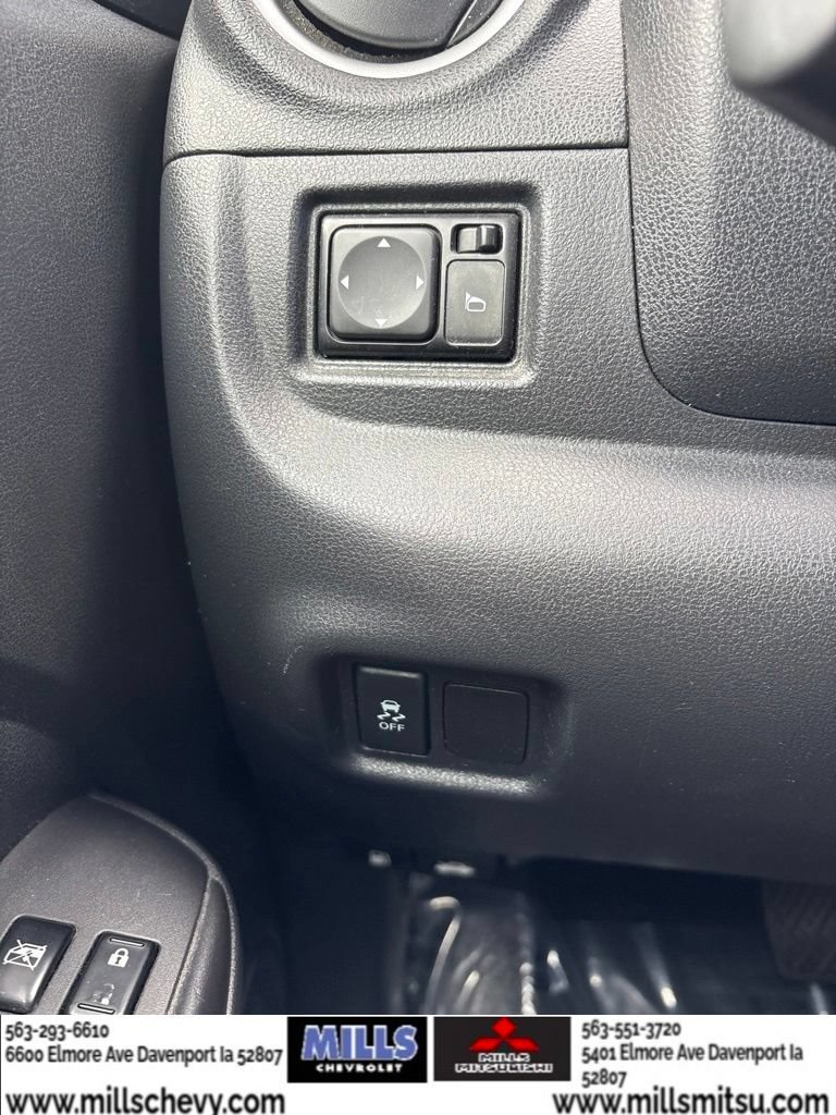 Used 2018 Nissan Versa SV FWD image 25