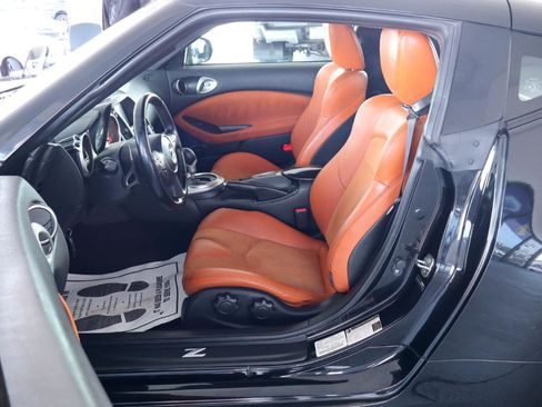 Used 2014 Nissan 370Z Touring w/ Sport Package RWD image 15