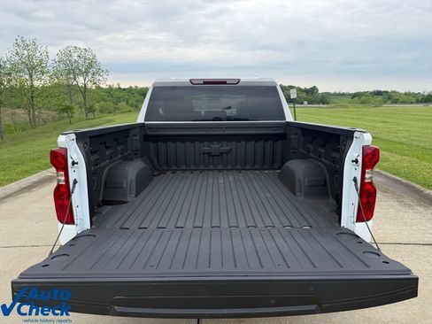 Used 2026 Chevrolet Silverado 1500 Custom Trail Boss w/ Turbomax Blackout Package AWD/4WD image 5