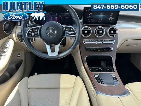 Used 2022 Mercedes-Benz GLC 300 4MATIC w/ Premium Package Lite image 16
