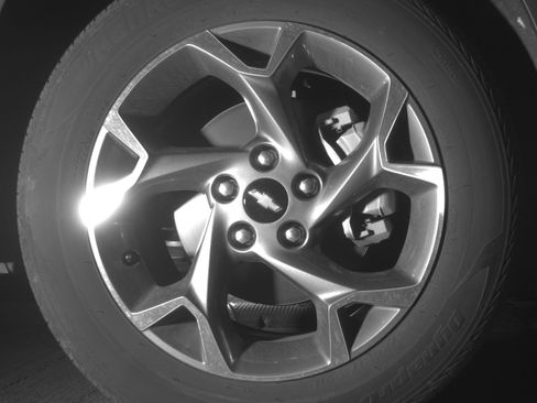 Used 2025 Chevrolet Trax LT FWD image 13