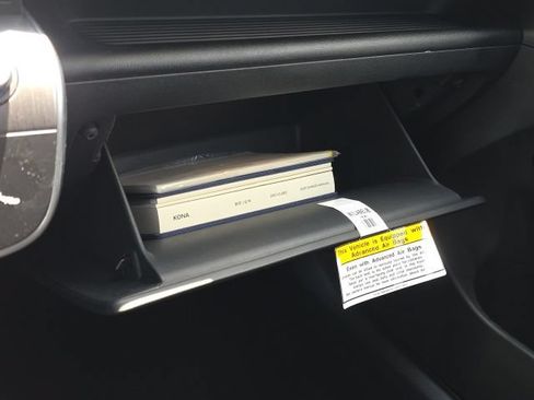 Certified 2025 Hyundai Kona SEL FWD image 16