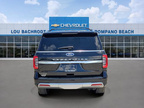Used 2023 Ford Expedition Platinum AWD/4WD image 4