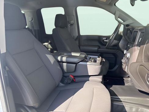 Used 2024 GMC Sierra 2500 Pro w/ Convenience Package image 14