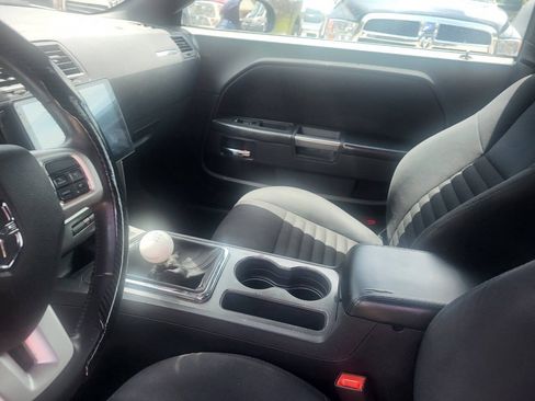 Used 2013 Dodge Challenger R/T RWD image 42