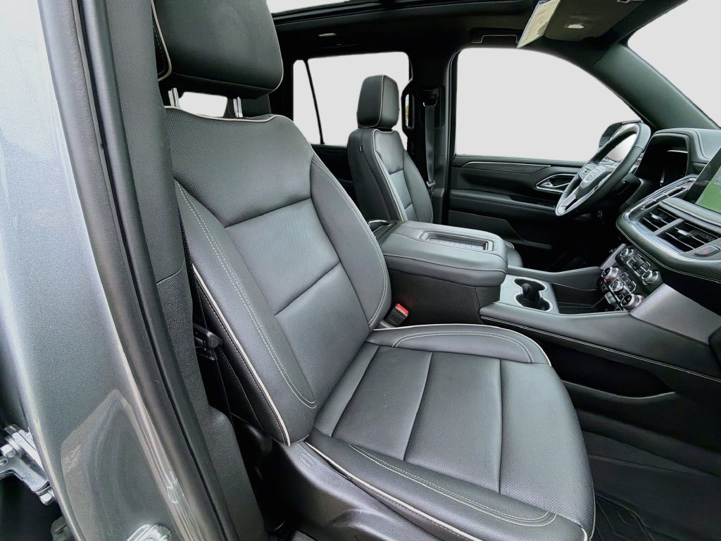 Used 2023 GMC Yukon SLT w/ SLT Premium Package AWD/4WD image 33