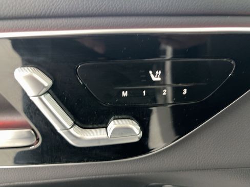 Certified 2025 Mercedes-Benz GLC 300 image 23