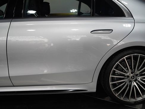 Used 2022 Mercedes-Benz S 500 4MATIC image 26