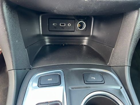 Used 2024 Chevrolet Equinox LT AWD/4WD image 34