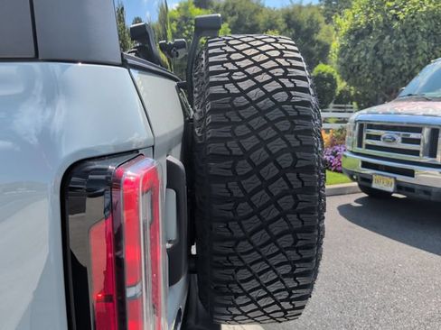 Used 2024 Ford Bronco Wildtrak AWD/4WD image 3