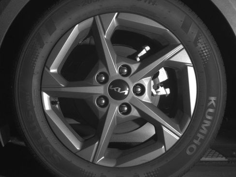 Used 2025 Kia K4 LXS image 14