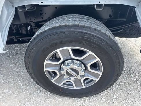 Used 2025 Ford F250 XLT w/ FX4 Off-Road Package AWD/4WD image 14