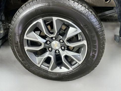Used 2023 Chevrolet Silverado 1500 LT AWD/4WD image 29