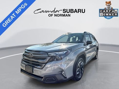 Used 2025 Subaru Forester Premium AWD/4WD image 1