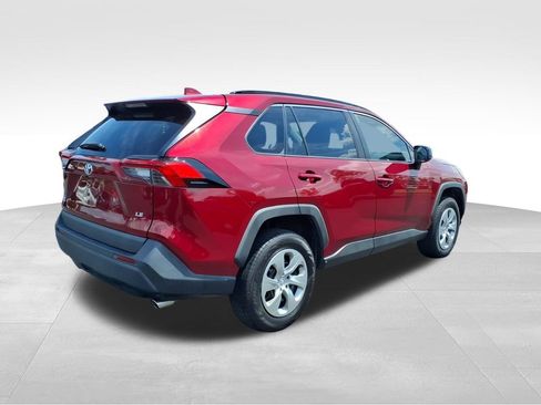 Used 2019 Toyota RAV4 LE FWD image 26