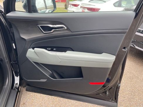 New 2024 Kia Sportage X-Line image 16