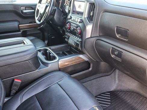 Used 2021 Chevrolet Silverado 1500 LT Trail Boss w/ Convenience Package II image 17