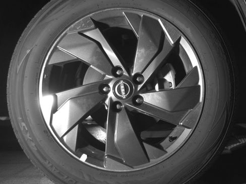 Used 2025 Nissan Rogue SV FWD image 16