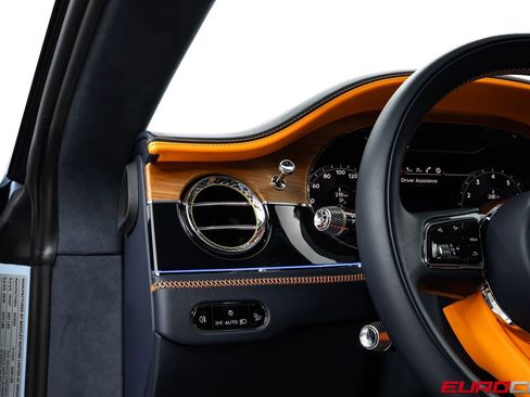 Used 2024 Bentley Continental GT image 26