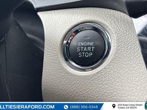Used 2020 Toyota Sienna XLE w/ XLE Navigation Package FWD image 31