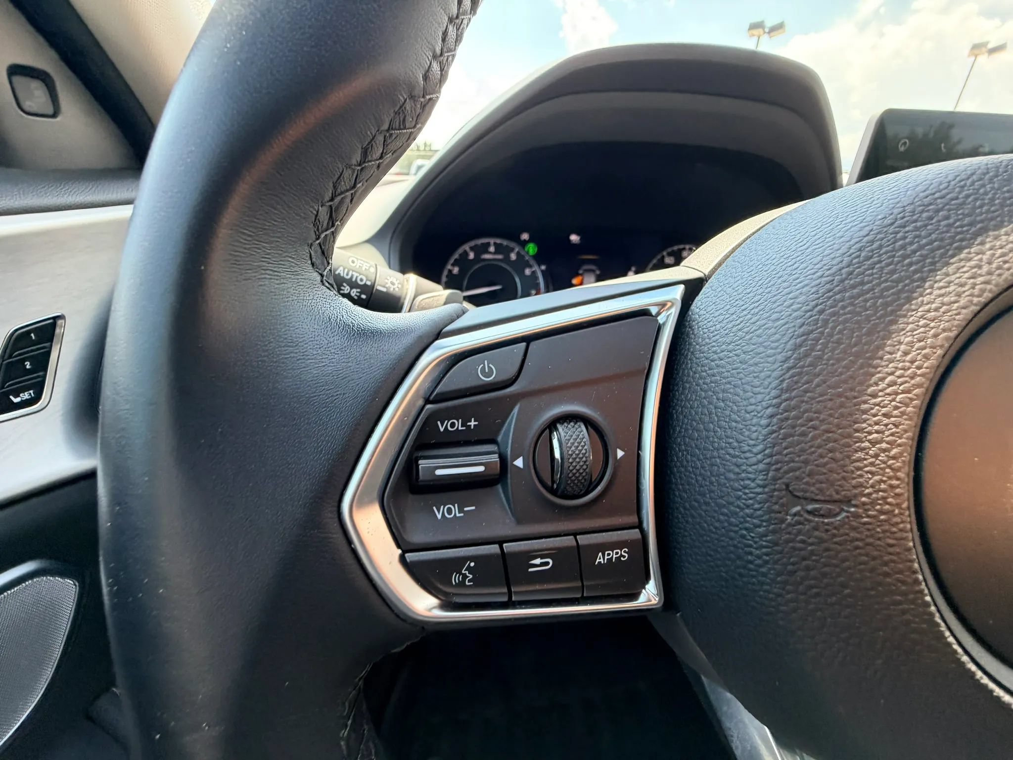 Used 2023 Acura RDX w/ Technology Package AWD/4WD image 14