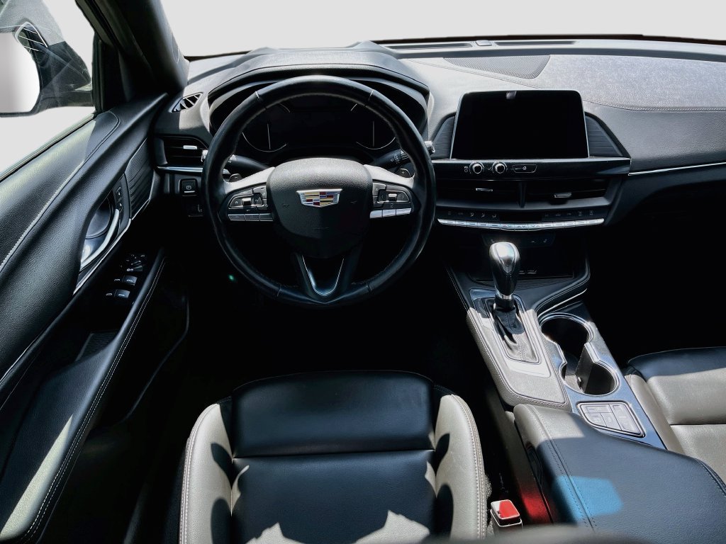 Used 2025 Cadillac CT4 Luxury w/ Cold Weather Package RWD image 23