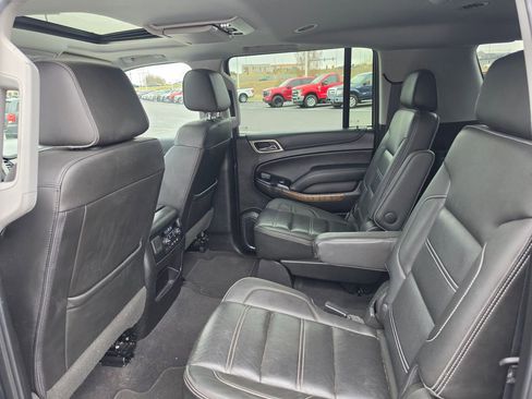 Used 2019 GMC Yukon XL Denali w/ Open Road Package image 10