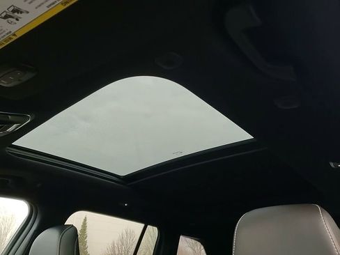 New 2026 Jeep Grand Cherokee Limited image 32