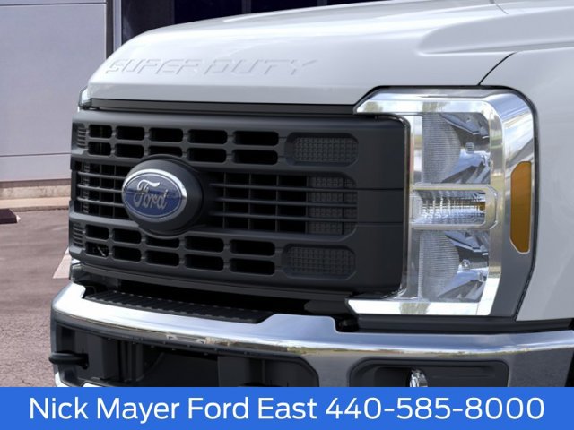 New 2026 Ford F350 XL w/ XL Chrome Package AWD/4WD image 19