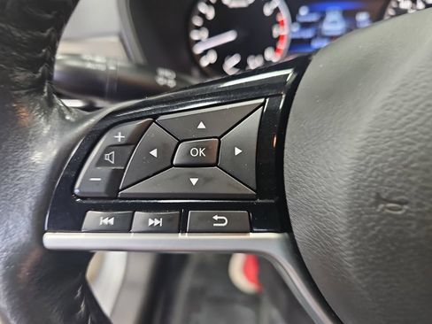 Used 2023 Nissan Altima 2.5 SL FWD image 46