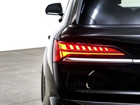 Used 2025 Audi Q7 3.0T Premium Plus w/ Premium Plus Package image 16