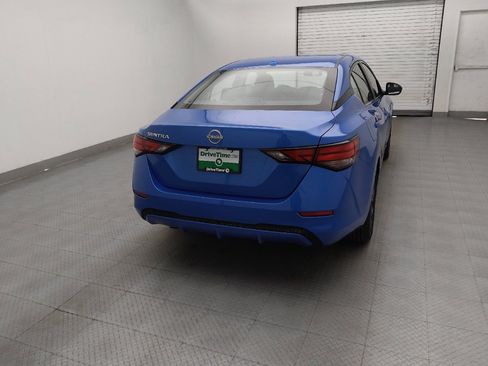Used 2025 Nissan Sentra SV image 7