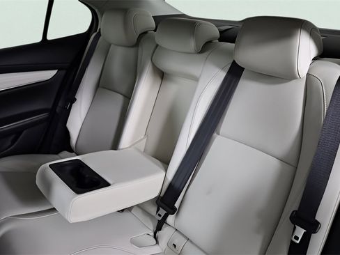 New 2025 MAZDA MAZDA3 2.5 Turbo Sedan w/Premium Plus image 19