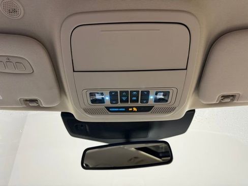 Used 2022 Ford Explorer Limited w/ Limited Technology Package image 29