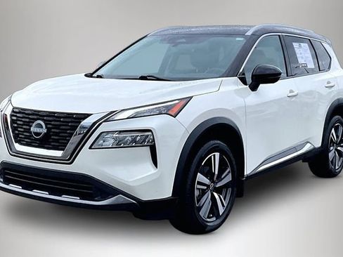 Used 2023 Nissan Rogue SL FWD image 2