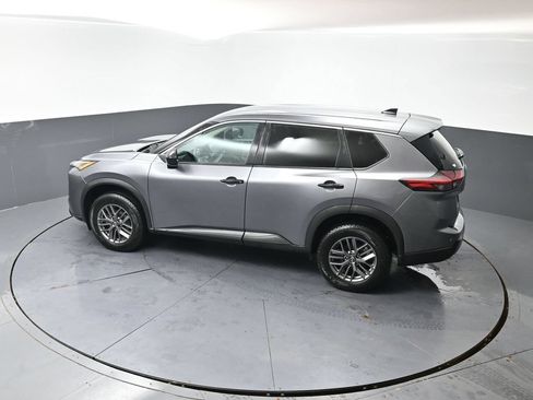 Used 2024 Nissan Rogue S AWD/4WD image 45
