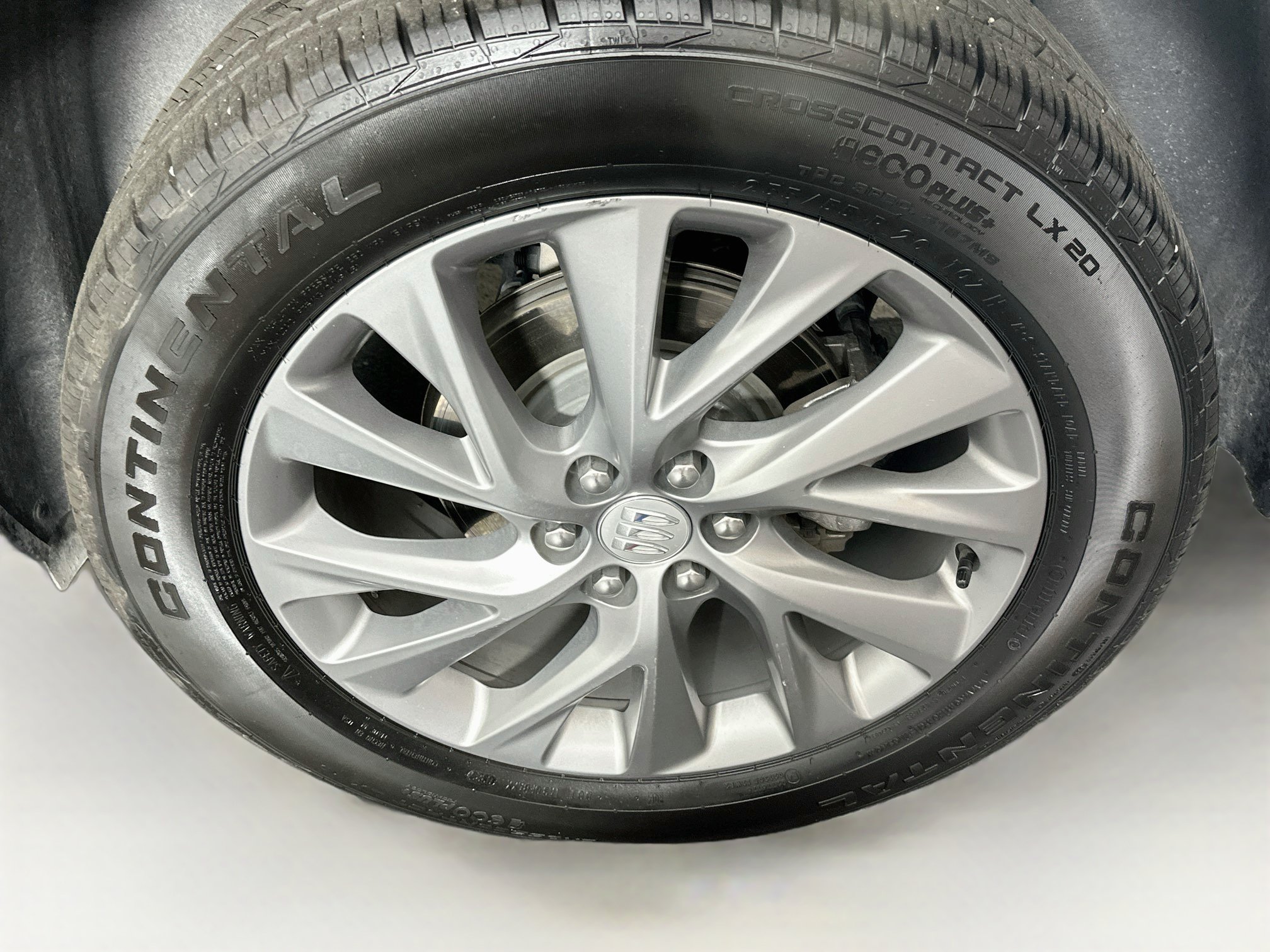 Used 2025 Buick Enclave Preferred FWD image 11