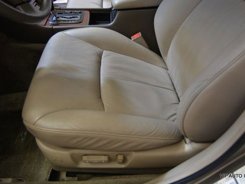 Used 2002 Acura RL image 19