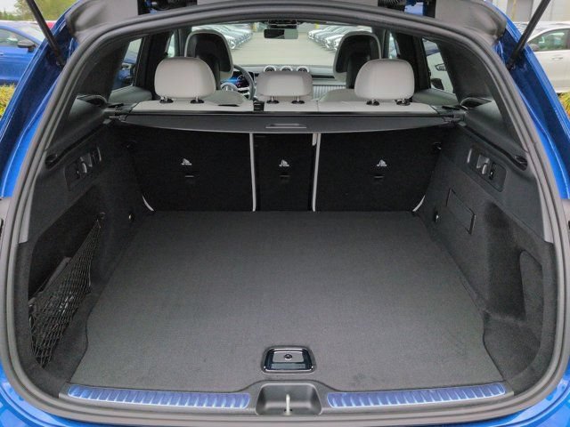 Used 2026 Mercedes-Benz GLC 300 image 13