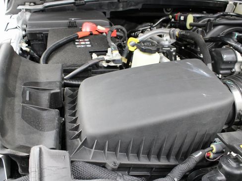 Used 2023 Jeep Wrangler Unlimited Sahara image 25