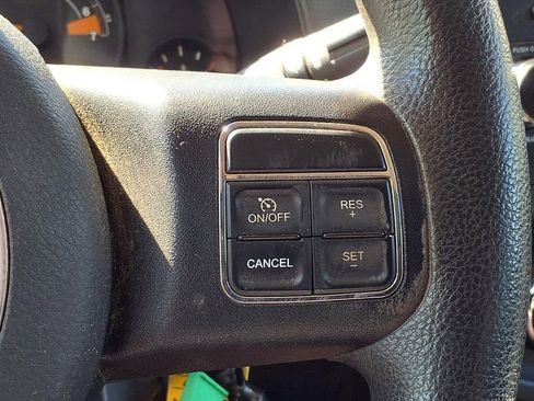 Used 2014 Jeep Patriot Sport AWD/4WD image 22