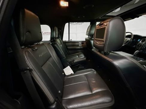 Used 2017 Ford Expedition Platinum AWD/4WD image 31