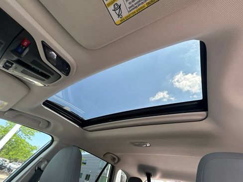 Certified 2025 Subaru Outback Limited AWD/4WD image 12