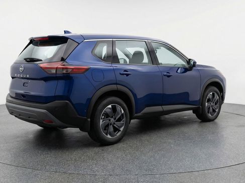 Used 2025 Nissan Rogue SV FWD image 9