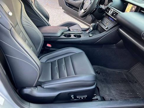 Used 2016 Lexus RC 200t RWD image 22