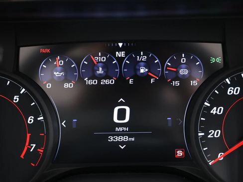 Used 2023 Chevrolet Camaro ZL1 RWD image 33