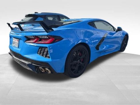 Used 2022 Chevrolet Corvette Stingray Premium Cpe w/ Z51 Performance Package image 3