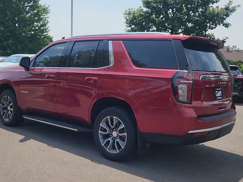 Used 2021 Chevrolet Tahoe LT w/ LT Signature Package AWD/4WD image 7