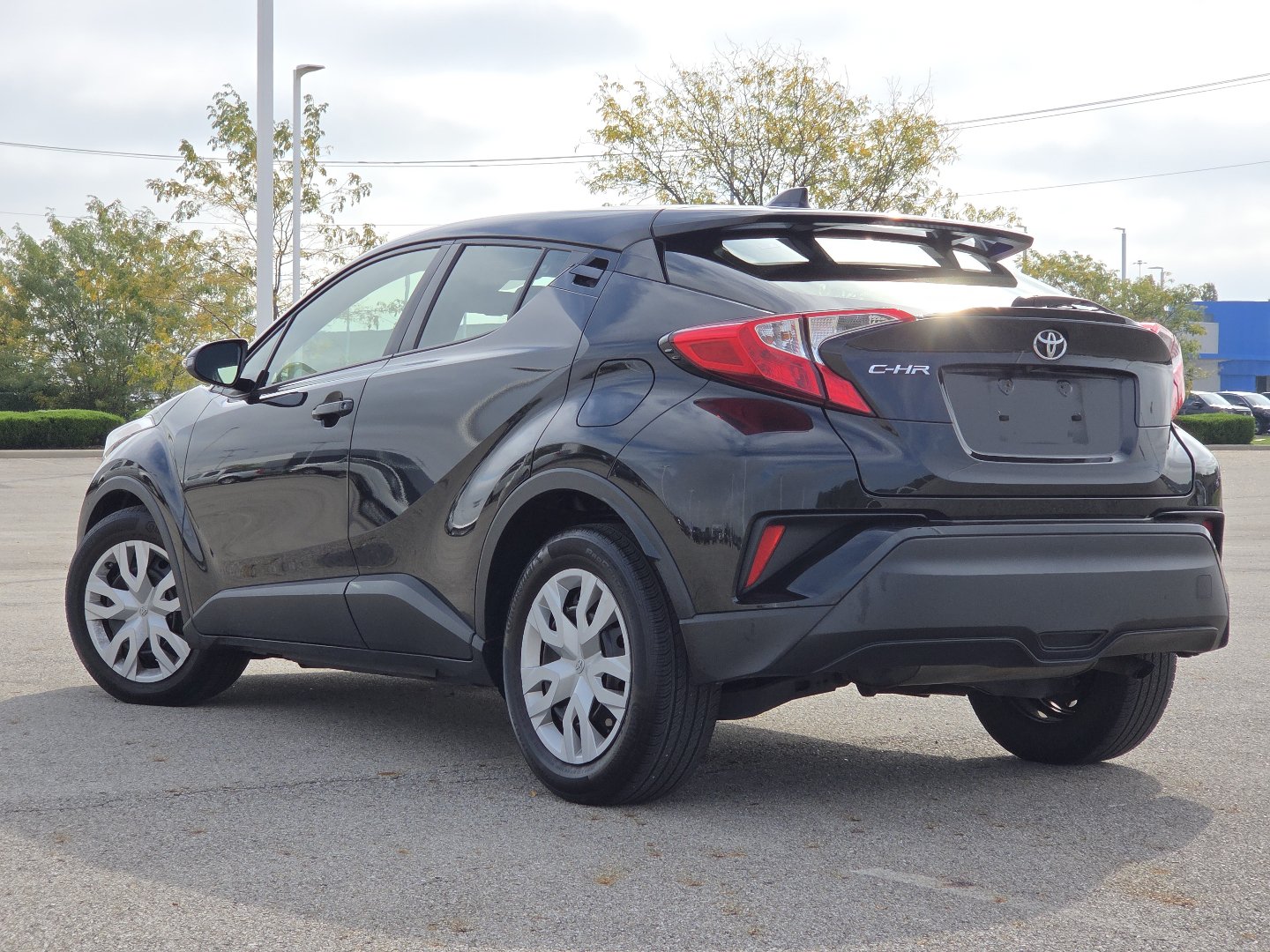 Used 2019 Toyota C-HR LE FWD image 13