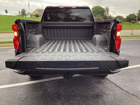 Used 2025 Chevrolet Silverado 1500 Custom AWD/4WD image 9